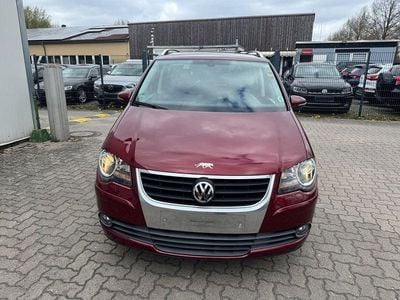 Second-hand VW Touran Freestyle 140 CP (102 kW) 2010 Gri Monovolum