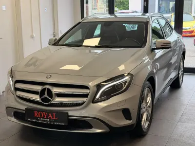Gebraucht Mercedes GLA200 156 PS (114 kW) 2015 Silber SUV