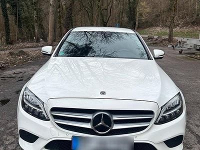 Gebraucht Mercedes C200 184 PS (135 kW) 2019 Weiß Limousine