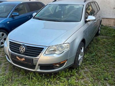 Gebraucht VW Passat 140 PS (102 kW) 2009 Silber Kombi