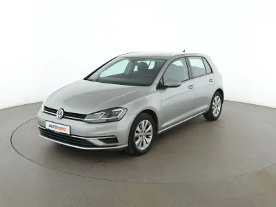 Używany VW Golf VII Comfortline 2018 Srebrny Sedan/Limuzyna