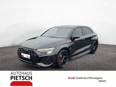 Mythosschwarz metallic Gebraucht 2024 Audi RS3 Sportback Ambiente Kleinwagen | 58.870 € (Etwas zu teuer)