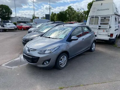 Gebraucht Mazda 2 Edition 75 PS (55 kW) 2012 Grau Kleinwagen