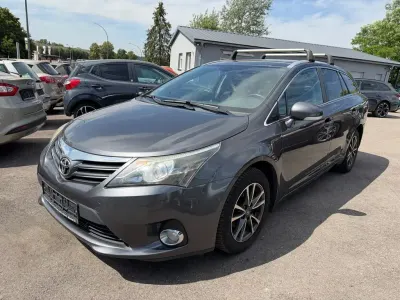 Gebraucht Toyota Avensis Edition 124 PS (91 kW) 2014 Grau Kombi
