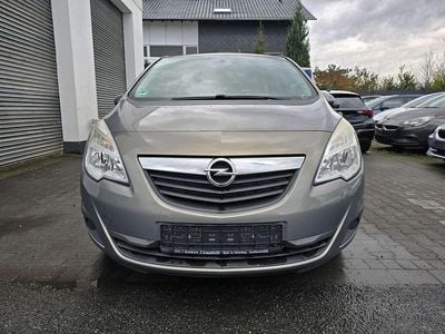 Gebraucht Opel Meriva Edition 101 PS (74 kW) 2010 Muskatgrau/muskat braun(m2) Van / Kleinbus