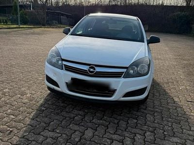 Gebraucht Opel Astra 90 PS (66 kW) 2009 Weiß Limousine