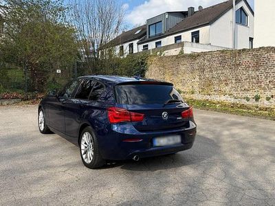 Gebraucht BMW 118 Advantage 136 PS (100 kW) 2018 Blau Kleinwagen