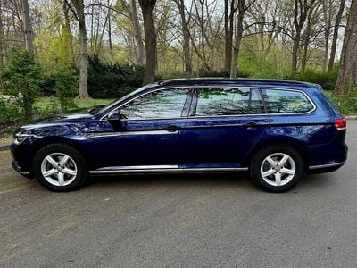 Second-hand VW Passat 190 CP (139 kW) 2019 Albastru Break