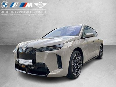 Neu BMW iX M Sport 300 kW (408 PS) 2025 Dune grey SUV
