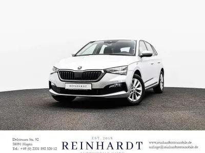 Gebraucht Skoda Scala Ambition 110 PS (80 kW) 2023 Brilliantsilber metallic Kleinwagen