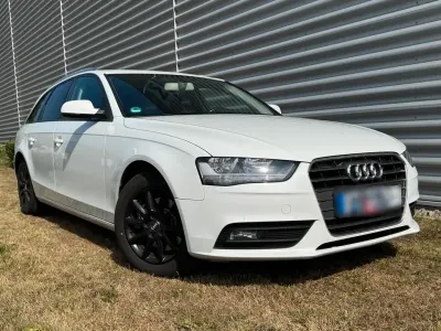 Gebraucht Audi A4 Attraction 150 PS (110 kW) 2012 Weiß Kombi
