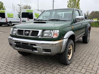 Usata Nissan Navara 133 CV (97 kW) 2000 Verde Pick-up