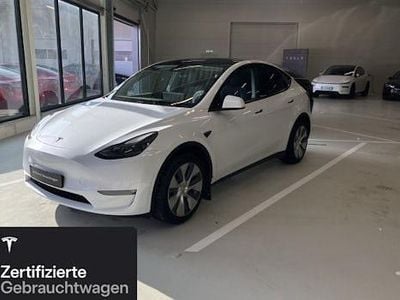 Weiß Gebraucht 2023 Tesla Model Y SUV | 39.300 € (Etwas zu teuer)