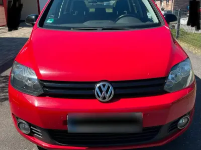 Second-hand VW Golf VII Match 2013 Roșu Berlinǎ