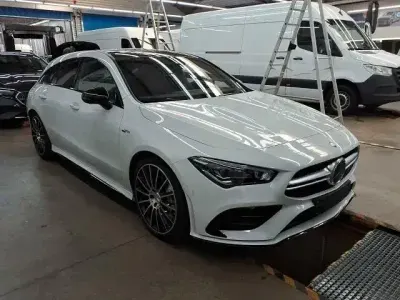 Gebraucht Mercedes CLA35 AMG Shooting Brake AMG 306 PS (225 kW) 2023 Silber Kombi