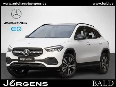 Digitalweiß Gebraucht 2022 Mercedes GLA250 Progressive SUV | 34.880 € (Fairer Preis)