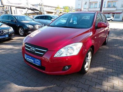 Usata Kia Ceed 143 CV (105 kW) 2009 Rosso Utilitaria