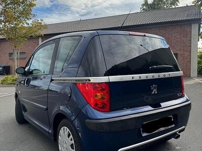Peugeot 1007