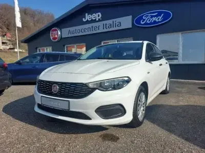 Gebraucht Fiat Tipo Pop 95 PS (69 kW) 2017 Weiß Limousine