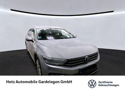 Gebraucht VW Passat Business 150 PS (110 kW) 2023 Pyritsilber metallic (metallic) Kombi