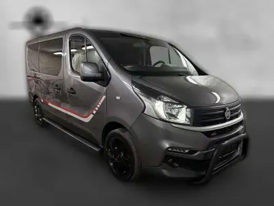 Gebraucht Fiat Talento Family 145 PS (106 kW) 2019 Grau metallic Van / Kleinbus