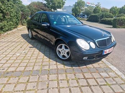 Mercedes E220