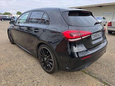 Gebraucht Mercedes A200 AMG line 163 PS (119 kW) 2022 Kosmosschwarz Limousine
