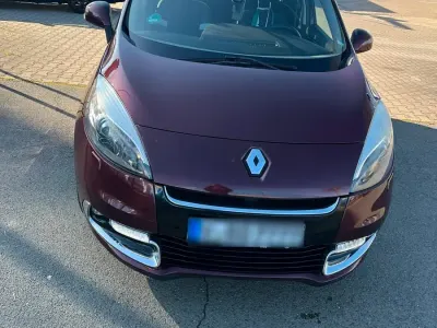 Gebraucht Renault Scénic III 110 PS (80 kW) 2013 Rot Van / Kleinbus