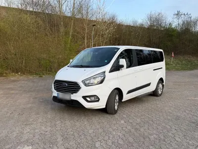 Gebraucht Ford Tourneo 170 PS (125 kW) 2018 Weiß Van / Kleinbus