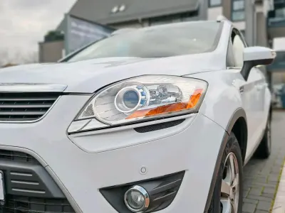 Używany Ford Kuga 140 KM (102 kW) 2010 Biały SUV