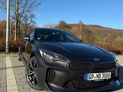 Grau Gebraucht 2018 Kia Stinger GT-Line Kleinwagen | 20.800 €