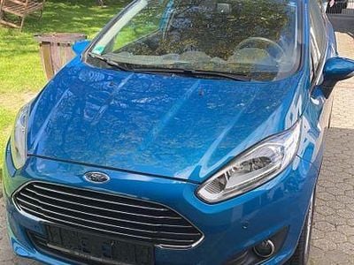 Gebraucht Ford Fiesta Titanium 80 PS (58 kW) 2014 Blau Kleinwagen