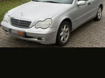Gebraucht Mercedes 240 175 PS (128 kW) 2001 Silber Kombi