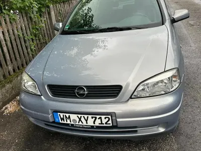 Gebraucht Opel Astra 105 PS (77 kW) 2003 Grau Limousine