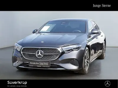 Gebraucht Mercedes 220 Avantgarde 197 PS (144 kW) 2025 Graulack graphitgrau (metallic) Limousine