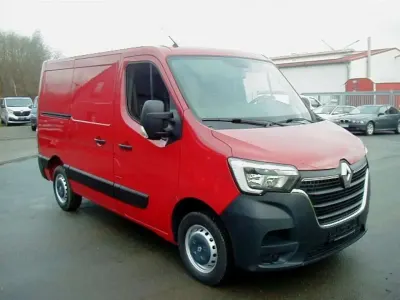 Używany Renault Master 135 KM (99 kW) 2020 Czerwony Minivan