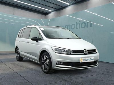 Silber Gebraucht 2022 VW Touran Highline Van / Kleinbus | 35.050 € (Etwas zu teuer)