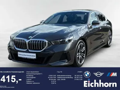 Gebraucht BMW 520 M Sport 197 PS (144 kW) 2024 Sophistograu brillanteffekt Limousine