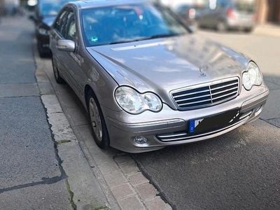 Second-hand Mercedes C320 Avantgarde 218 CP (160 kW) 2004 Gri Berlinǎ