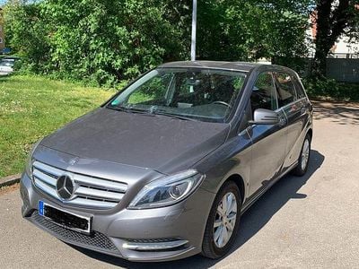 Mercedes B200