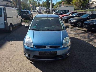 Usata Ford Fiesta Trend 80 CV (58 kW) 2003 Blu Utilitaria
