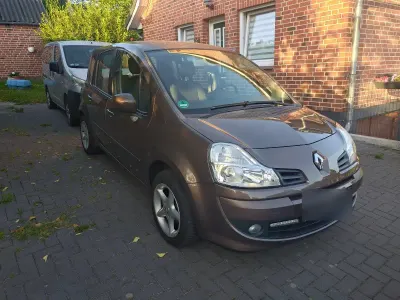 Gebraucht Renault Modus 103 PS (75 kW) 2012 Braun Van / Kleinbus