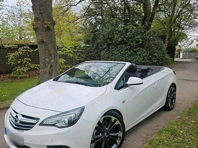 Second-hand Opel Cascada 170 CP (125 kW) 2015 Alb Cabrio