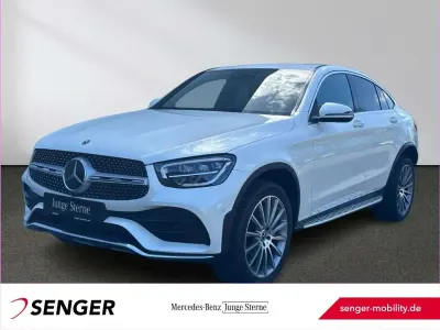 Używany Mercedes GLC300e AMG 306 KM (225 kW) 2022 Biały Coupe