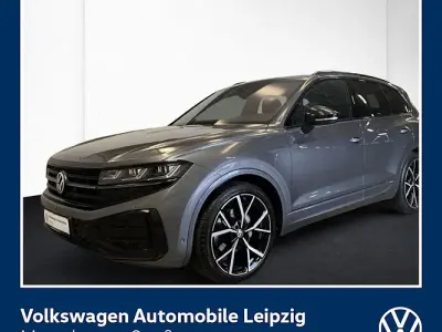 Neu VW Touareg R-line 286 PS (210 kW) 2025 Grau SUV