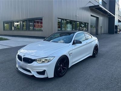 gebraucht BMW M4 F82 | DKG | DE-FZG | Mineralweiß | Coupe