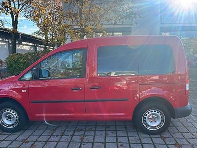 Gebraucht VW Caddy 102 PS (75 kW) 2009 Rot Van / Kleinbus