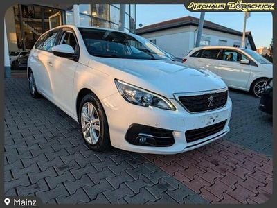 Gebraucht Peugeot 308 SW Active 132 PS (97 kW) 2019 Grau Kombi