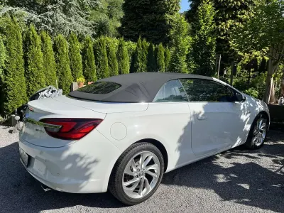 Gebraucht Opel Cascada Edition 194 PS (142 kW) 2015 Cabrio