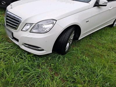 Mercedes E300